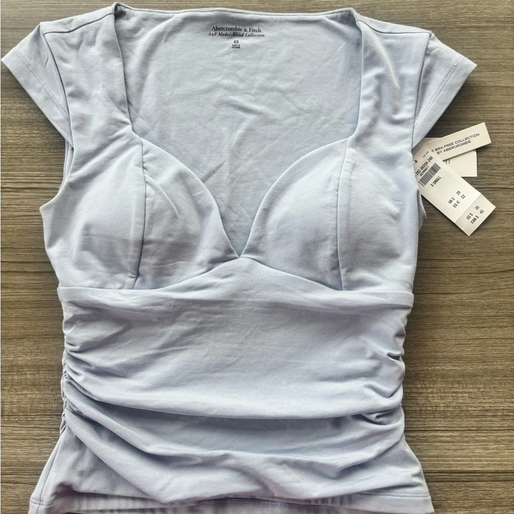 NWT Abercrombie & Fitch Zoe Bra-Free Top - Picture 2 of 4